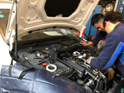 江湖说：大家来说说奔驰全新E级轿车的性能怎么样？