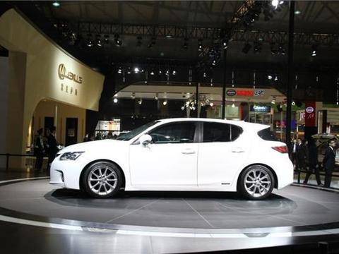 汽车新霸全新上市, 为了他果断放弃奥迪, 奔驰, 仅售22万起