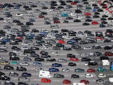 罚款1100 高速服务区睡一觉收费堪比五星级酒店