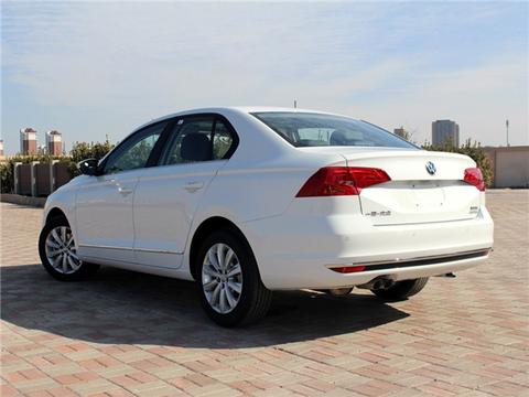 10万块低配家用车怎么选？标致308和C4世嘉到底该买哪个？