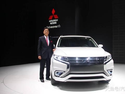 三菱救命稻草来临, 20万的车子百万豪车的内饰, 完胜普拉多