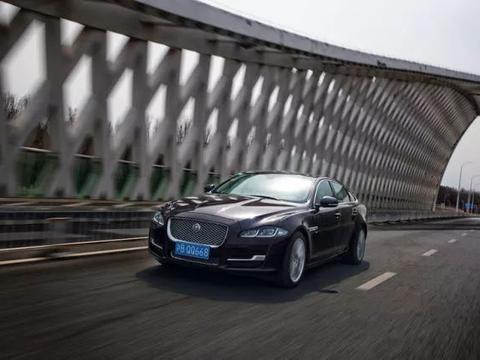 打破定律 捷豹XJL让你迷上驾驶席