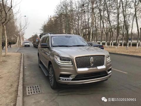 全新领航员2018款最新款车型林肯领航员5.7米加长版