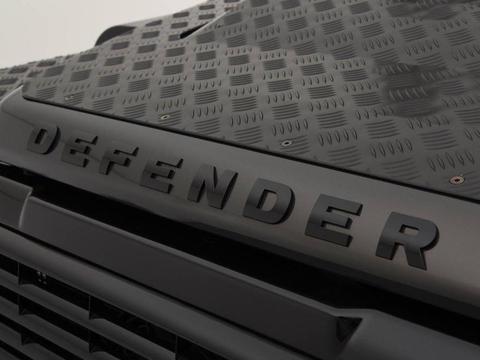 这可能是你见过最拉风的路虎卫士, 瞬间完虐吉普牧马人