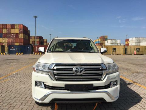 18款酷路泽比17款多了什么变化 高半级是一种怎样的体验