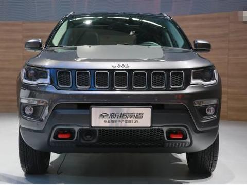 买普拉多不如选它，配9AT四驱系统，仅14万，越来越亲民。