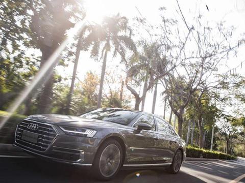 全新奥迪A8L有哪些亮点和不足呢？能对抗宝马7系和奔驰S级吗？