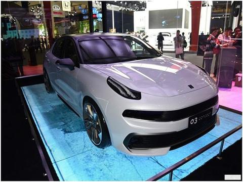 后悔买捷达了，领克再爆全新轿车，比凯美瑞漂亮，仅11万起