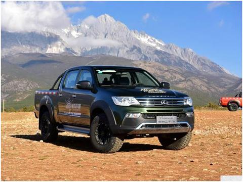 国产军工这次玩真的！比陆巡硬朗，还配四驱，仅9万还买啥汉兰达