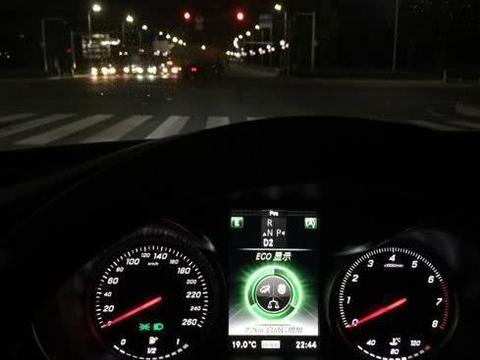 聪明人为何买车都选奔驰C级