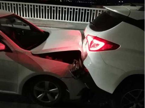 大众朗逸追尾比亚迪宋, 两车巨大的差距让比亚迪车主笑出了声