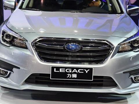 丰田凯美瑞算什么？这车纯进口配四驱卖21万，发动机技术独一无二