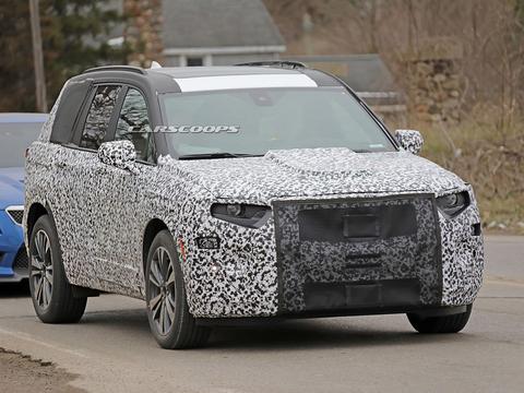 七座SUV再添一员猛将 凯迪拉克XT6路试谍照