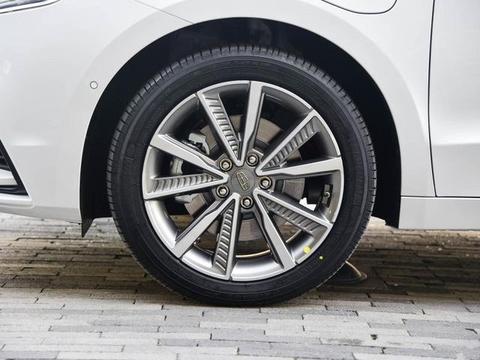 吉利新车终于用上沃尔沃技术，混动但不需充电，但买得起的人不多