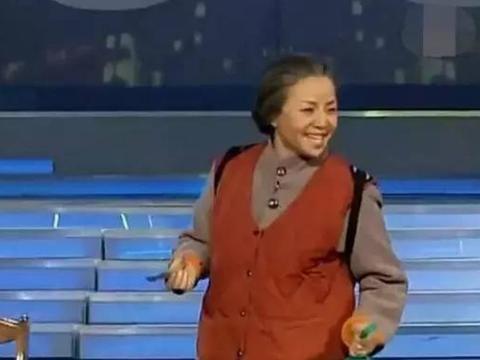 “白云”形象深入人心，戏剧女王宋丹丹座驾相当低调