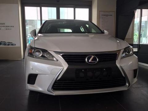 奔着油耗5.0 去的混动车型雷克萨斯CT200h