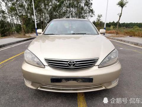 小伙刚买的一台二手丰田车，看到仪表的那一刻瞬间蒙圈了！