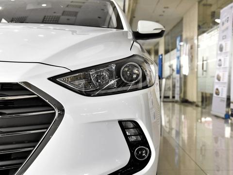 买速腾的后悔吧! 这合资车配6AT油耗才6升, 30天狂甩18620台!