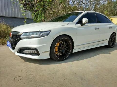 幸好没买思域, 这车比迈腾还有气质, 老婆直夸我有眼光！