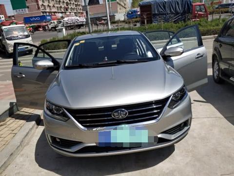 一汽的觉醒之作！颜值不输奥迪，不足6万，吊打捷达！