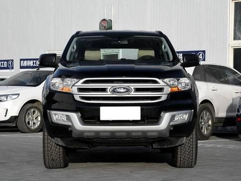 越野车—撼路者，比普拉多厚道，配四驱+差速器锁，很强大