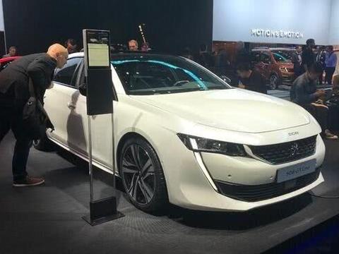 凯美瑞更难卖了，这车换8AT+无框门，不足16万