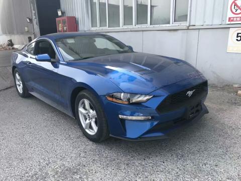 18款进口福特野马加版 造型美观、落落大方