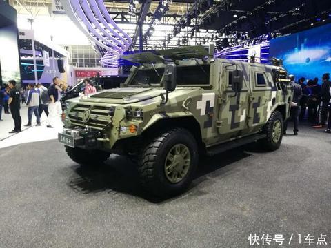 国产最霸气的东风越野车，150万还买不到，武装全身高大威猛！