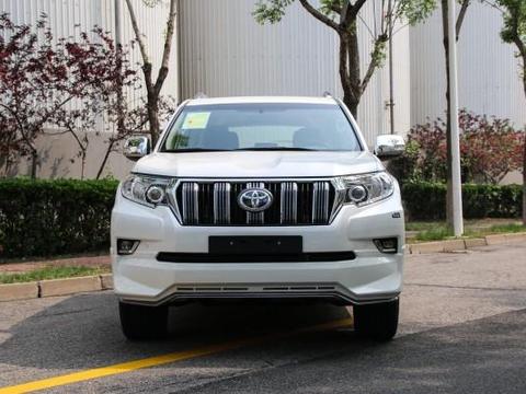 18款丰田霸道2700最新报价裸车优惠多少钱