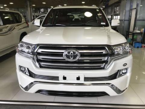 2018款酷路泽4000中东版配置参数实图解析