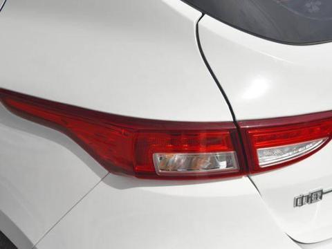 一汽最便宜SUV又降了！比宝骏510大气 配ESP+四轮盘刹 仅5万起