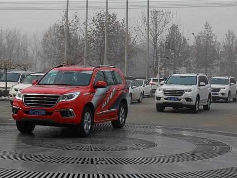 拥有普拉多的性能，奥迪Q5的内饰，