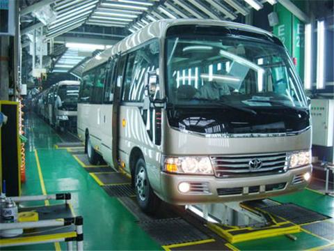 一汽丰田考斯特客车 成都考斯特改装报价