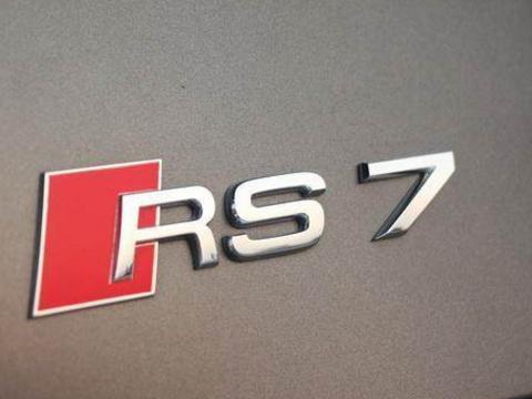 奥迪RS 7，我可能试了辆假轿车！