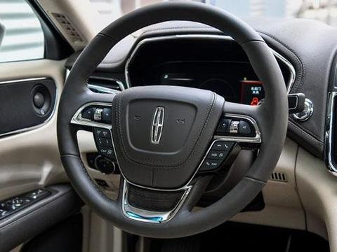 发动机实现了轻量化的目的