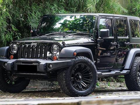 第一批90后已经开上豪车！此时的你开啥车，又在做什么？