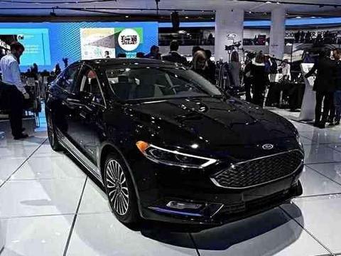 全新蒙迪欧来了，炫酷外观，但这内饰挺尴尬！