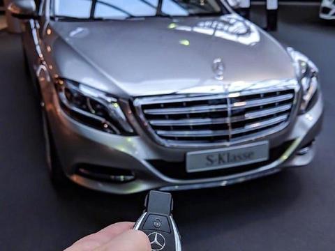 奔驰最高造车水准，奢华程度不输宾利慕尚，迈巴赫的究竟多美？