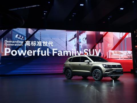 “小途昂”强势袭来，内饰虐哭途观L，售12.58万猛怼上海大众！