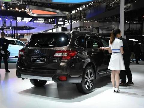 这款车四驱配6气囊，配CVT操控吊打冠道！