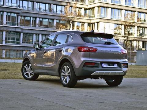 买逍客后悔了！四驱配1.8T+6AT，扭矩280操控碾压XRV，