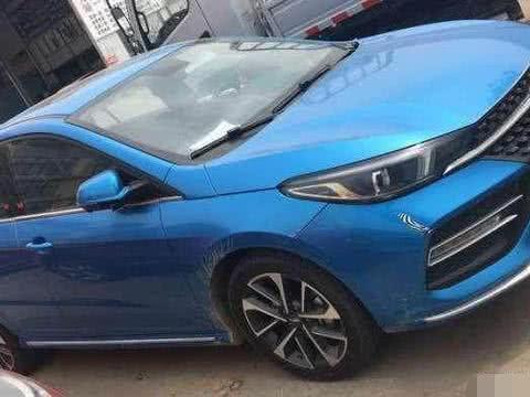 奇瑞终于争了一口气! 颜值完胜吉利帝豪, 售价才5万左右