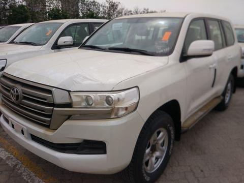 中东版18款丰田酷路泽4000经典越野SUV
