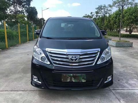 14年丰田埃尔法中东版，最豪华的面包车，免检车况，27万开走