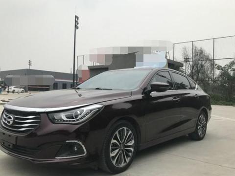 落地价12万，现在只需9万6，空间大油耗低，家用首选车！