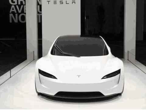 1.9秒破百堪比高铁，扭矩比坦克还高，特斯拉推出超跑了