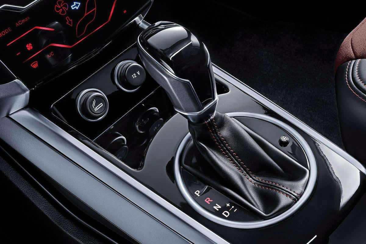 汽车时速120km\/h, 发动机转速多少算正常, 老司机来告诉你