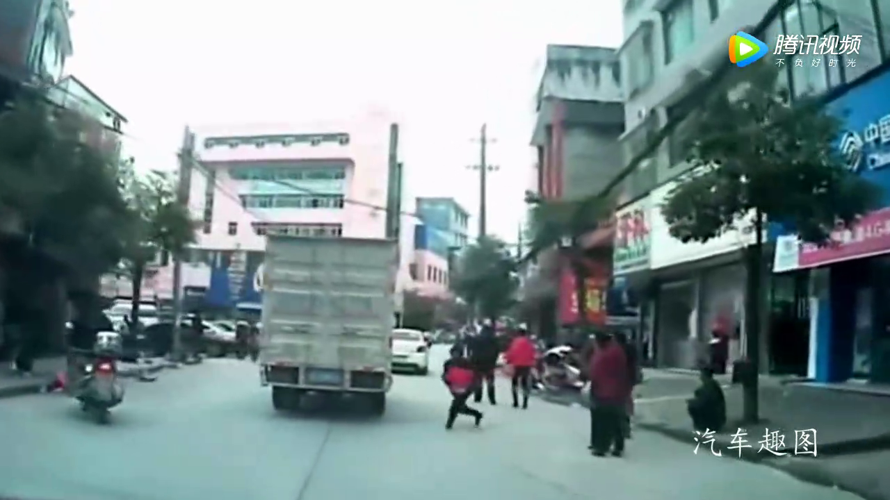 看完这段视频，终于知道电动车的可恨之处了！