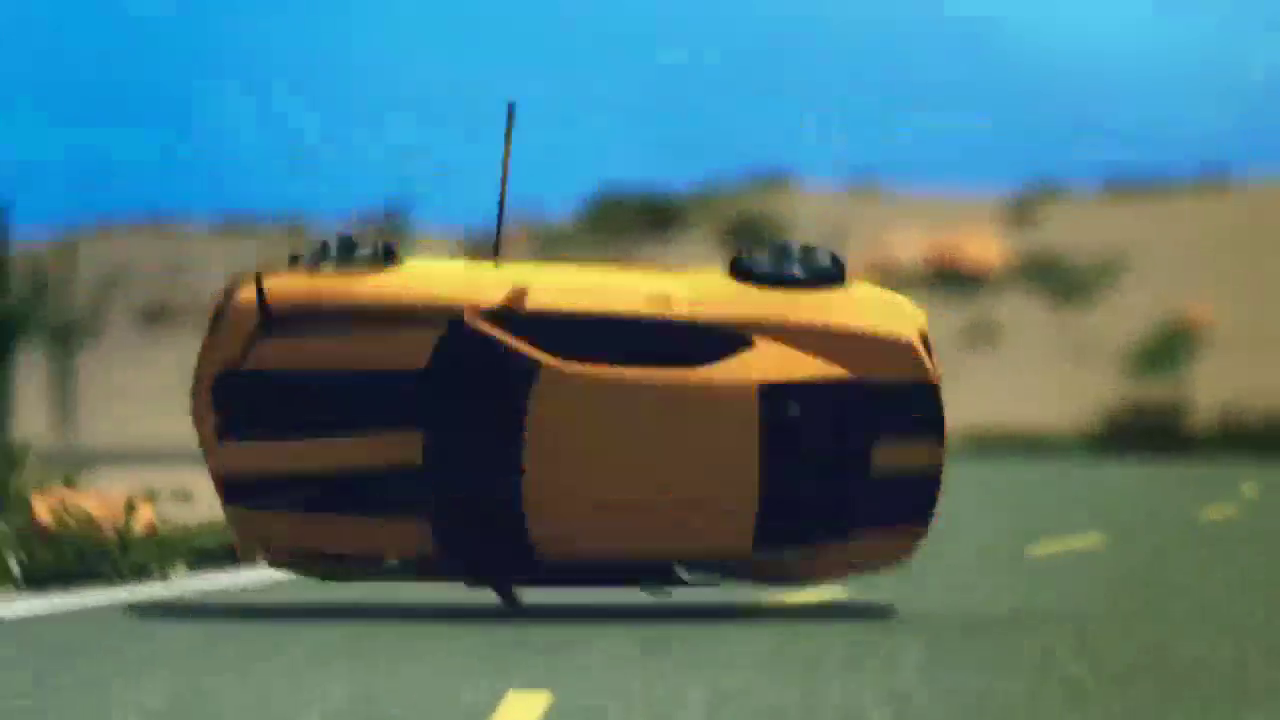 女孩拉开遮车布的那一瞬间 才明白什么叫超级跑车