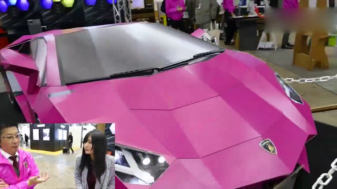 要不是循环看了几遍 差点以为这是一辆兰博基尼跑车